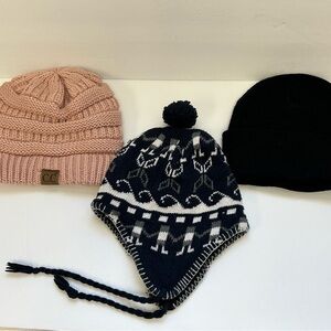 Hats / 3 in bundle/ laundered flat dryed/ see all pictures / one size
